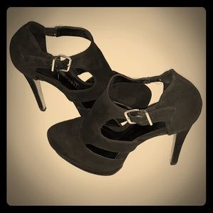 Rock and Republic Black Heels